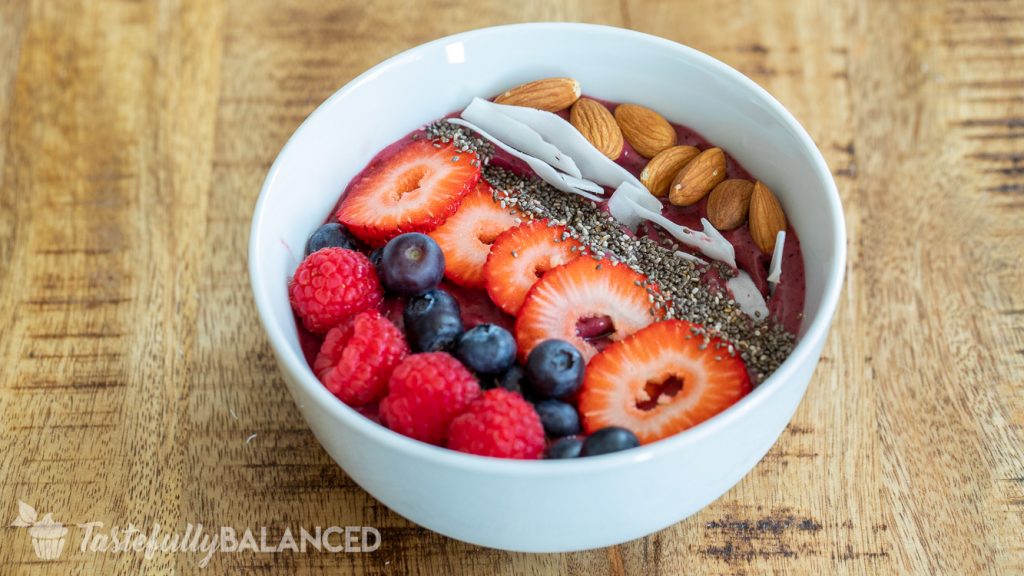 Acai Fruit Bowl – Tastefully Balanced